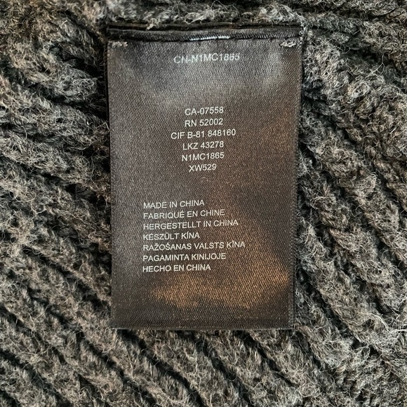 Mexx Charcoal Gray Fringed Cardigan Sweater size Small - Picture 5 of 8